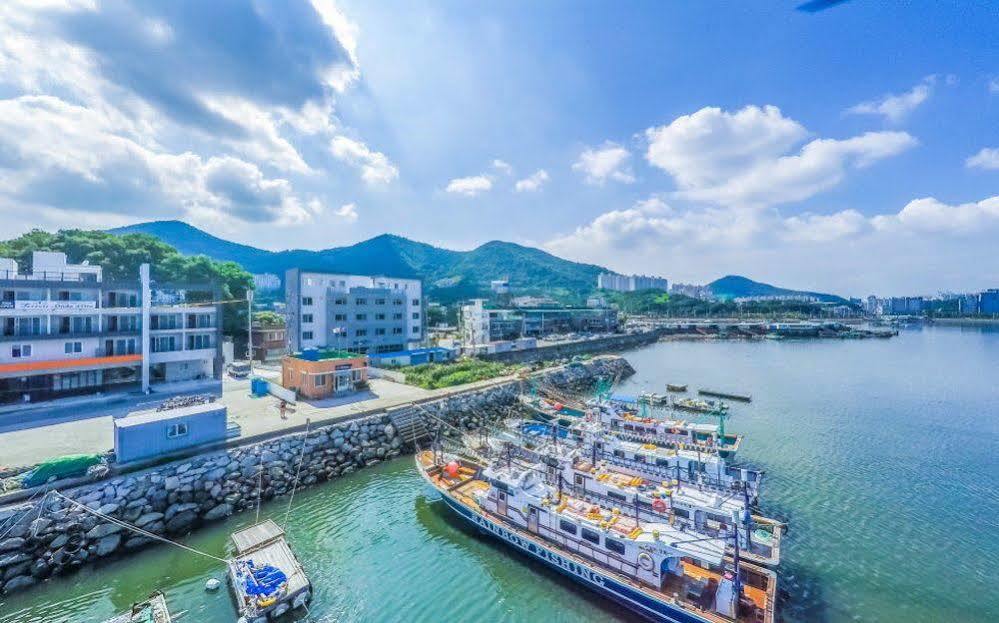 Sea Star Hostel Joszu Kültér fotó