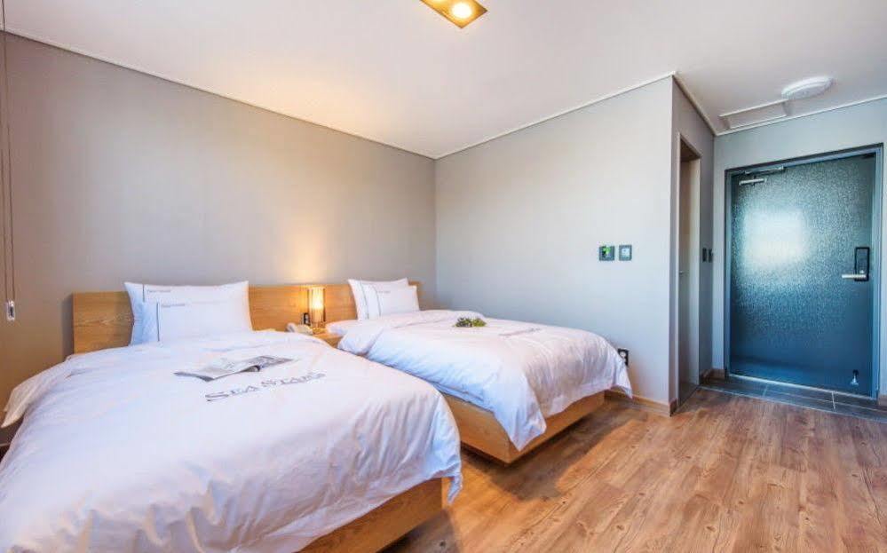 Sea Star Hostel Joszu Kültér fotó